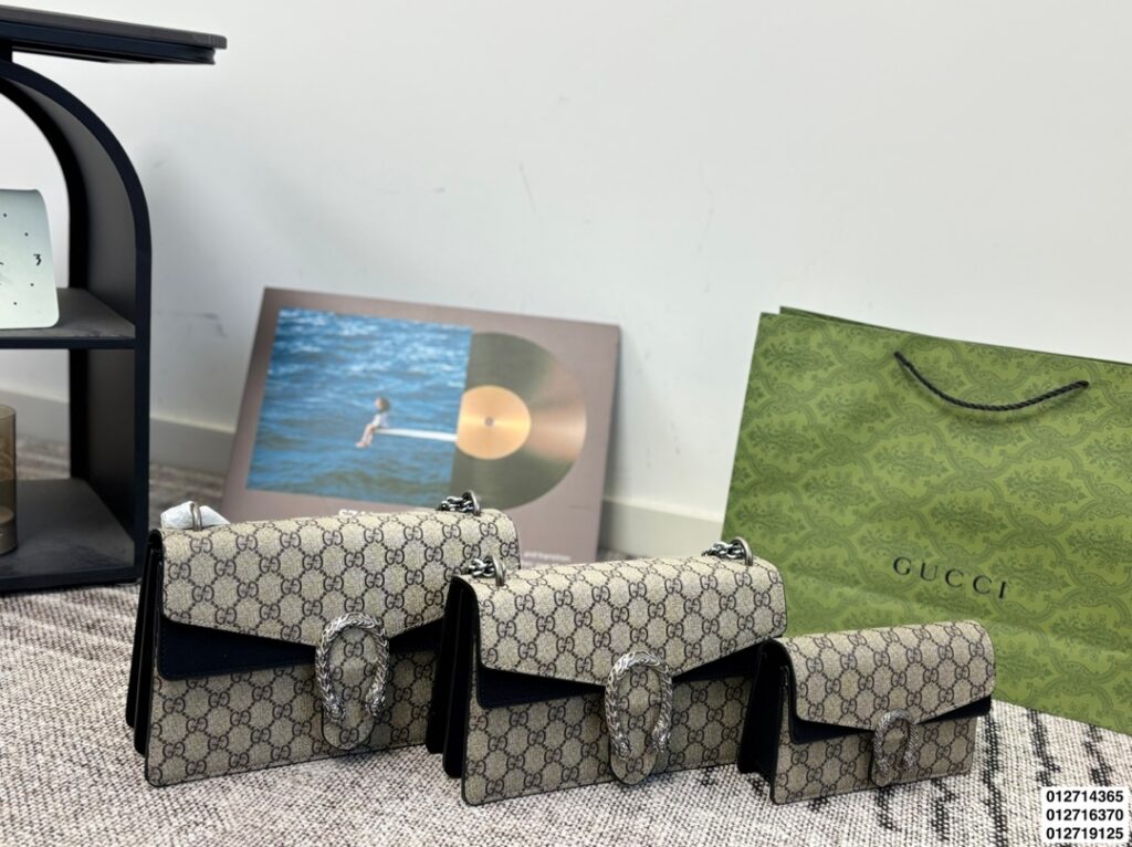 Gucci Dionysus Leather Shoulder Bag editorial product context 3