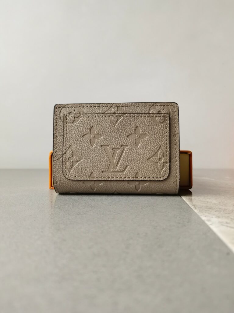 Designer Bag editorial product context 1