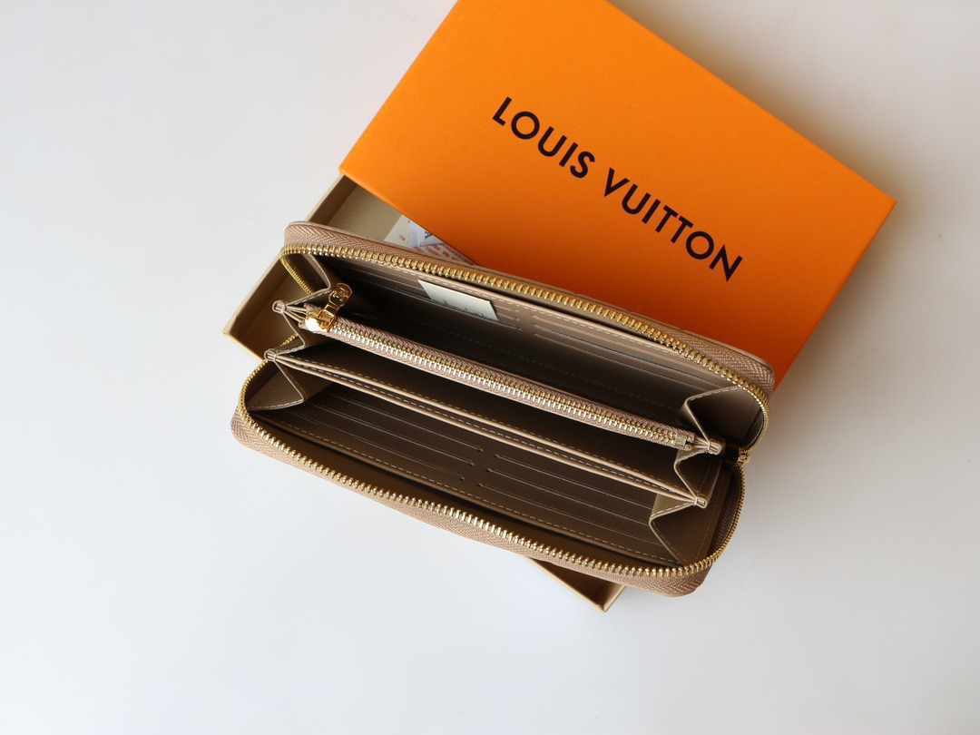 Louis Vuitton Wallet