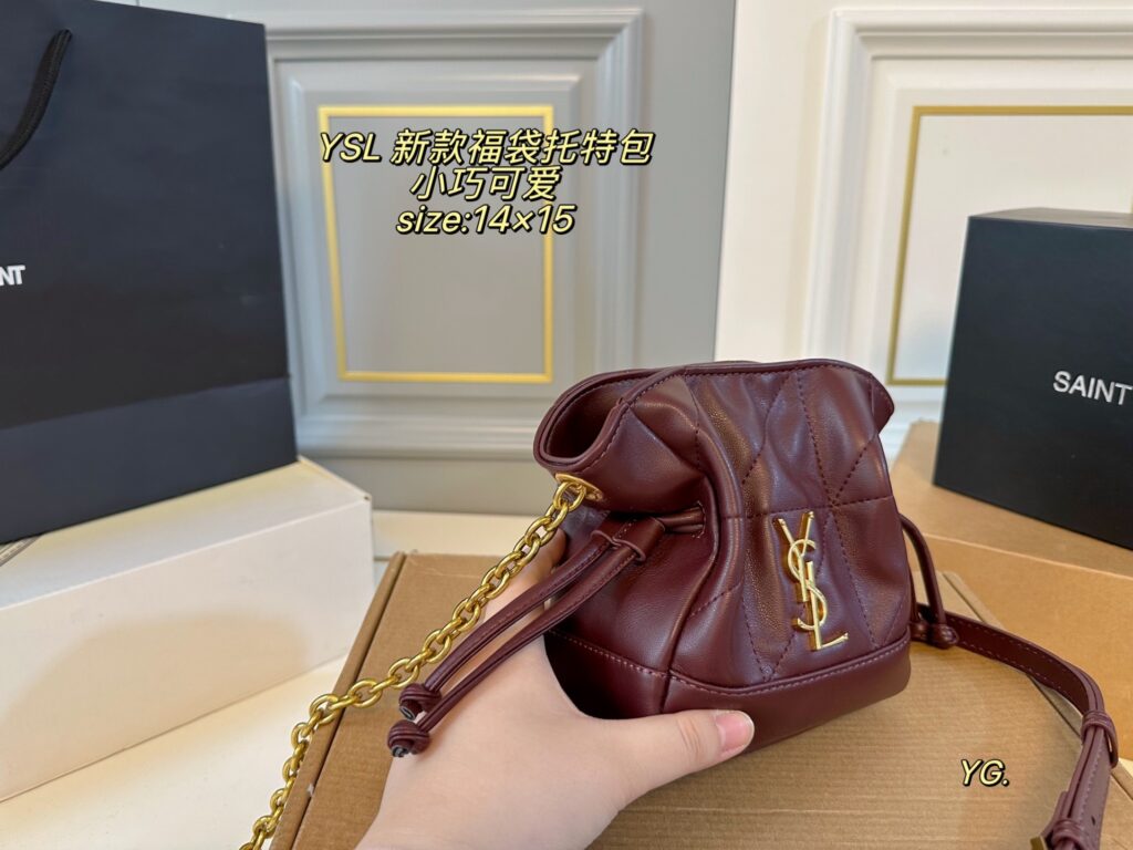 Saint Laurent Jamie Pochon Large Black Calfskin Leather Clutch editorial product context 3