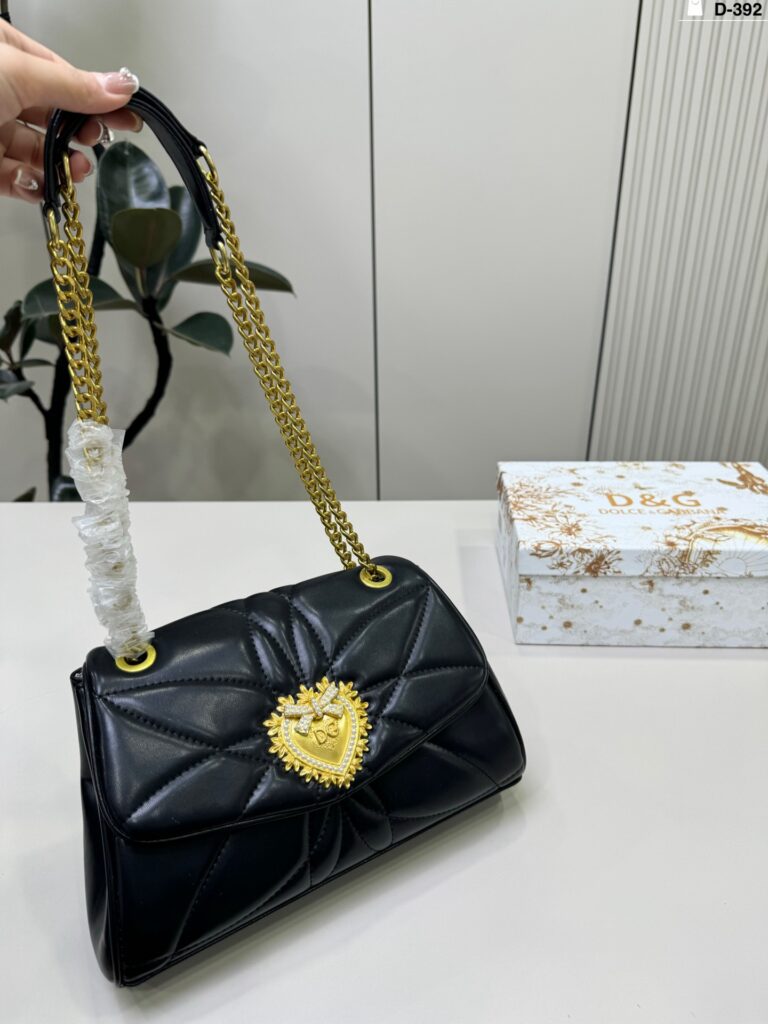 Designer Dg Bag 26 x 16 cm editorial product context 1
