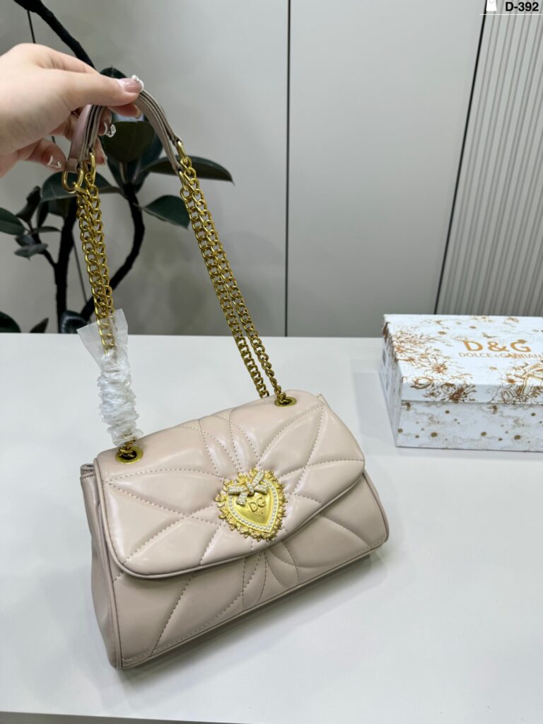 Designer DG Bag editorial product context 1