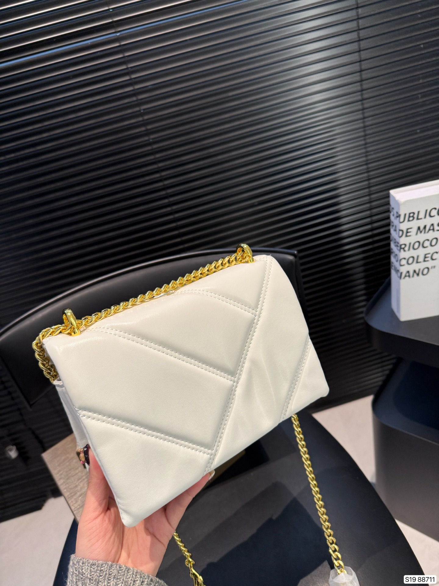 Kurt Geiger Shoulder Bag