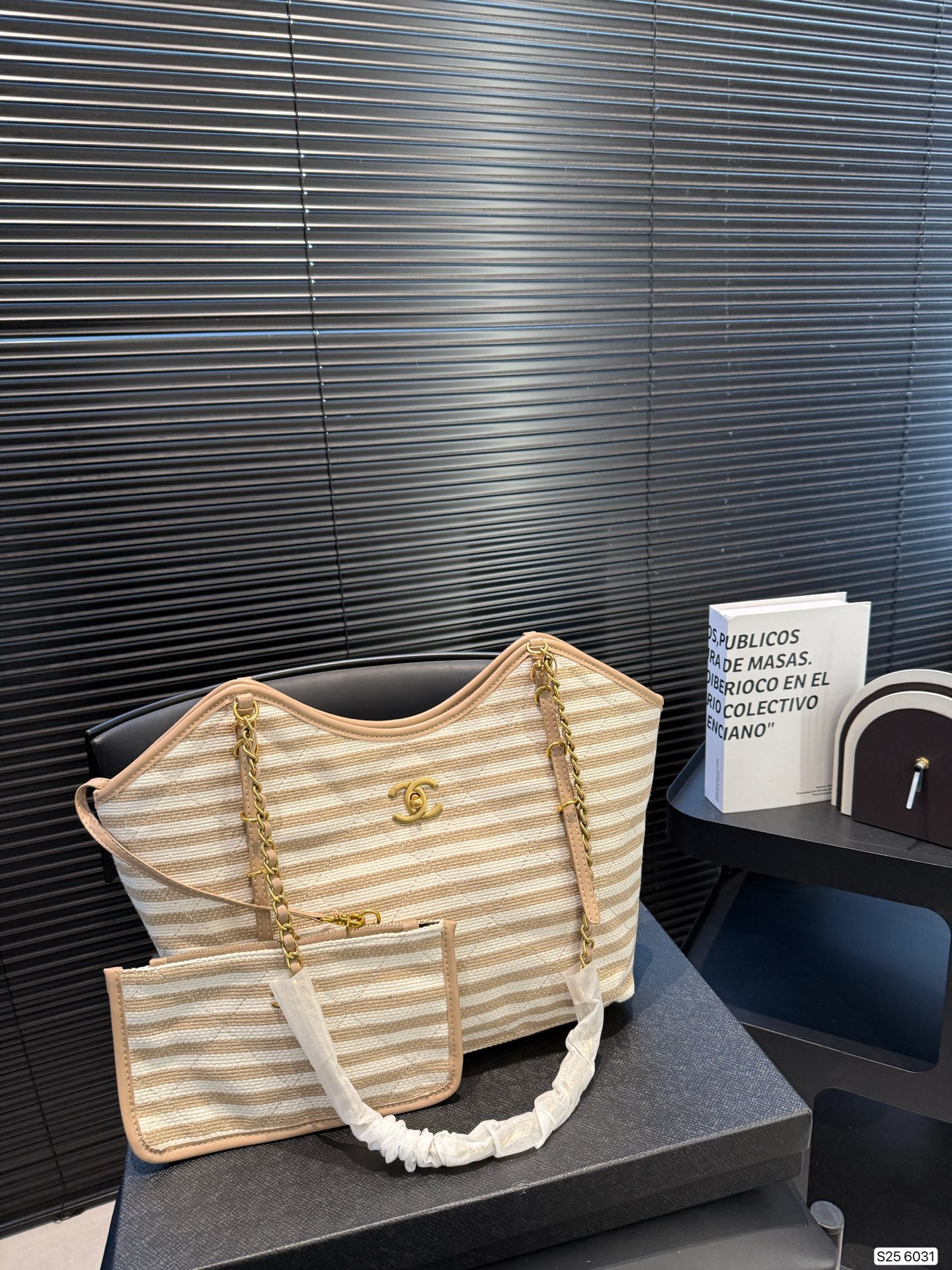 Chanel P160 28 24 6031 Bag