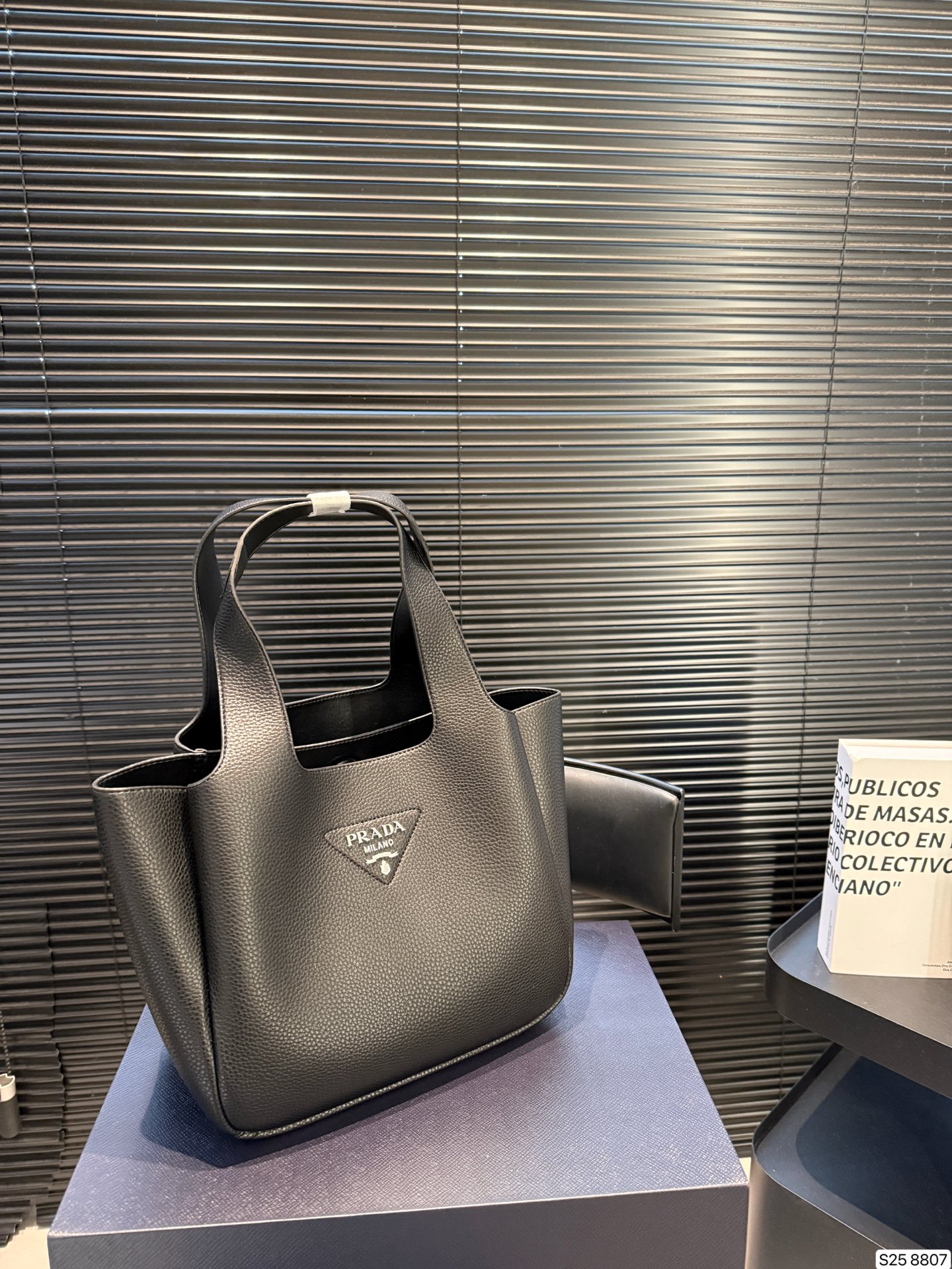 Prada P160 24 22 8807 Clutch