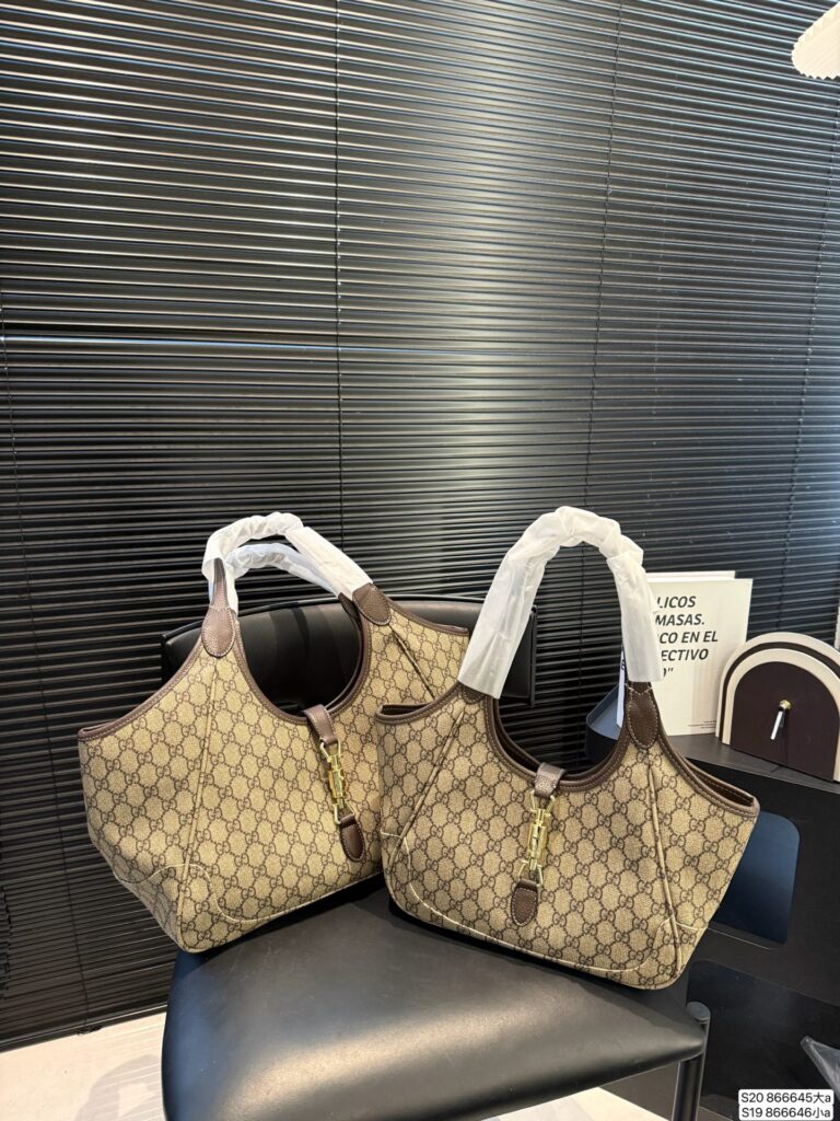 Designer PB35 Bag editorial product context 3