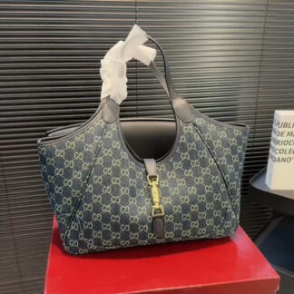 Gucci Jackie Shoulder Bag