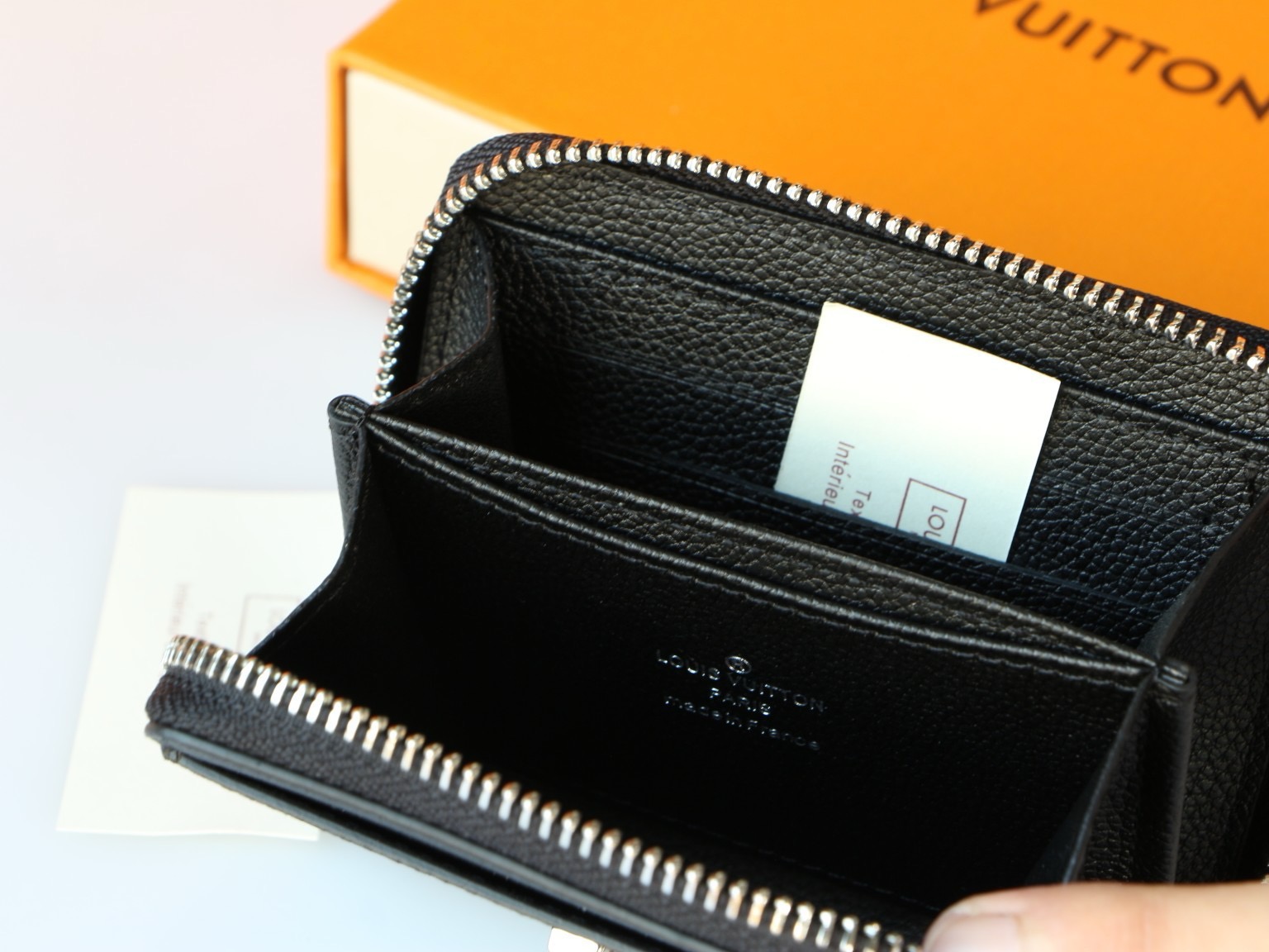 Louis Vuitton P80 X8 M80100 zipy coinpers rockmy Bag Bags