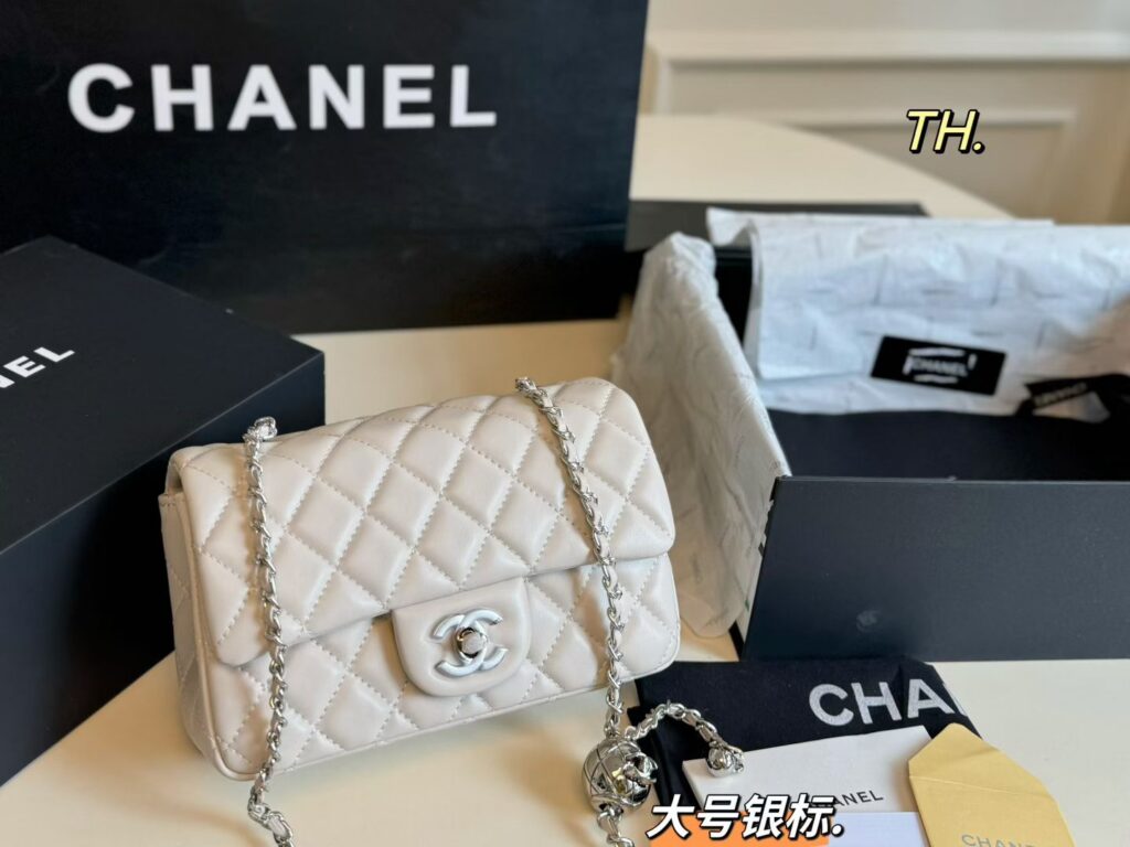 Chanel Large Black Calfskin Leather Clutch editorial product context 1