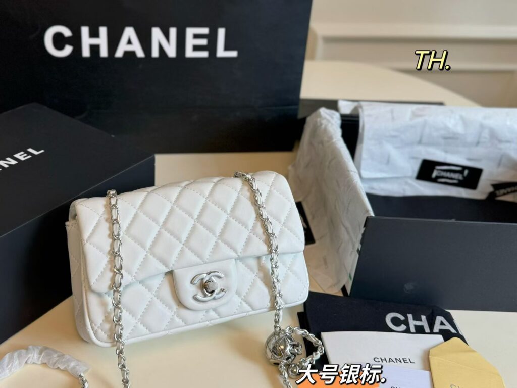 Chanel Large Black Calfskin Leather Clutch editorial product context 2