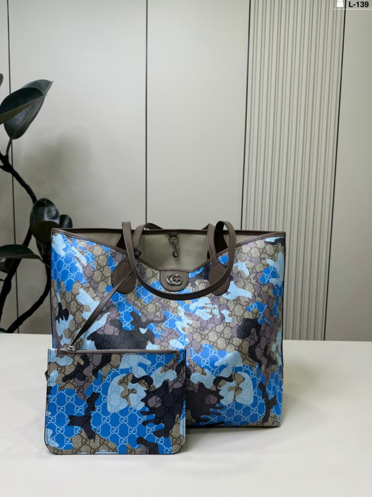 Gucci Tote Bag editorial product context 1