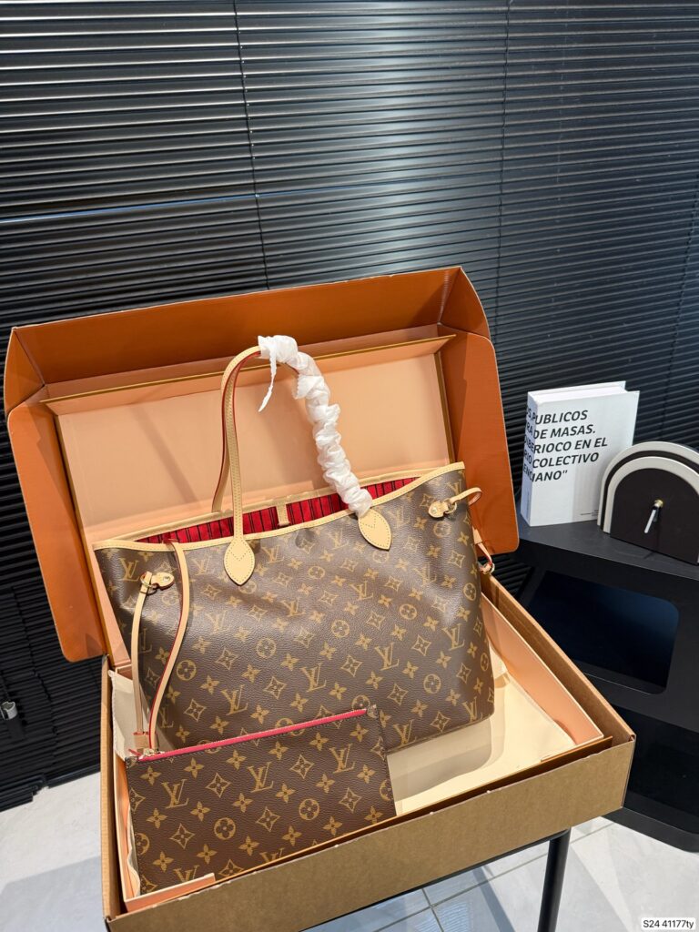 Louis Vuitton Neverfull Nb Tote Bag editorial product context 1