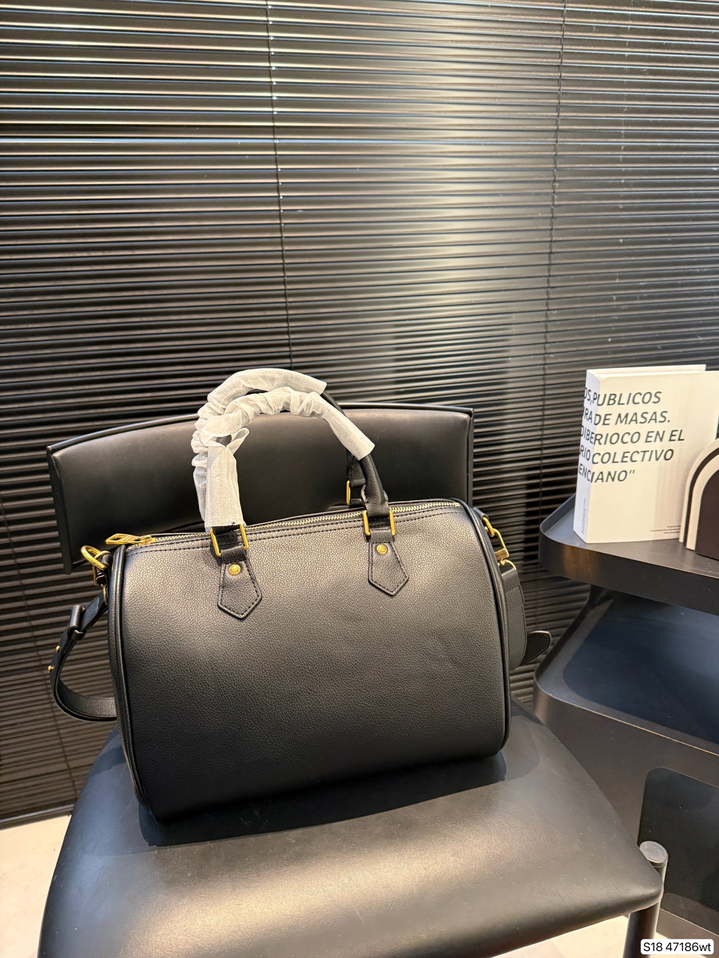 Louis Vuitton P125 Speedy Soft 30 VS Taurillo 21 Bag
