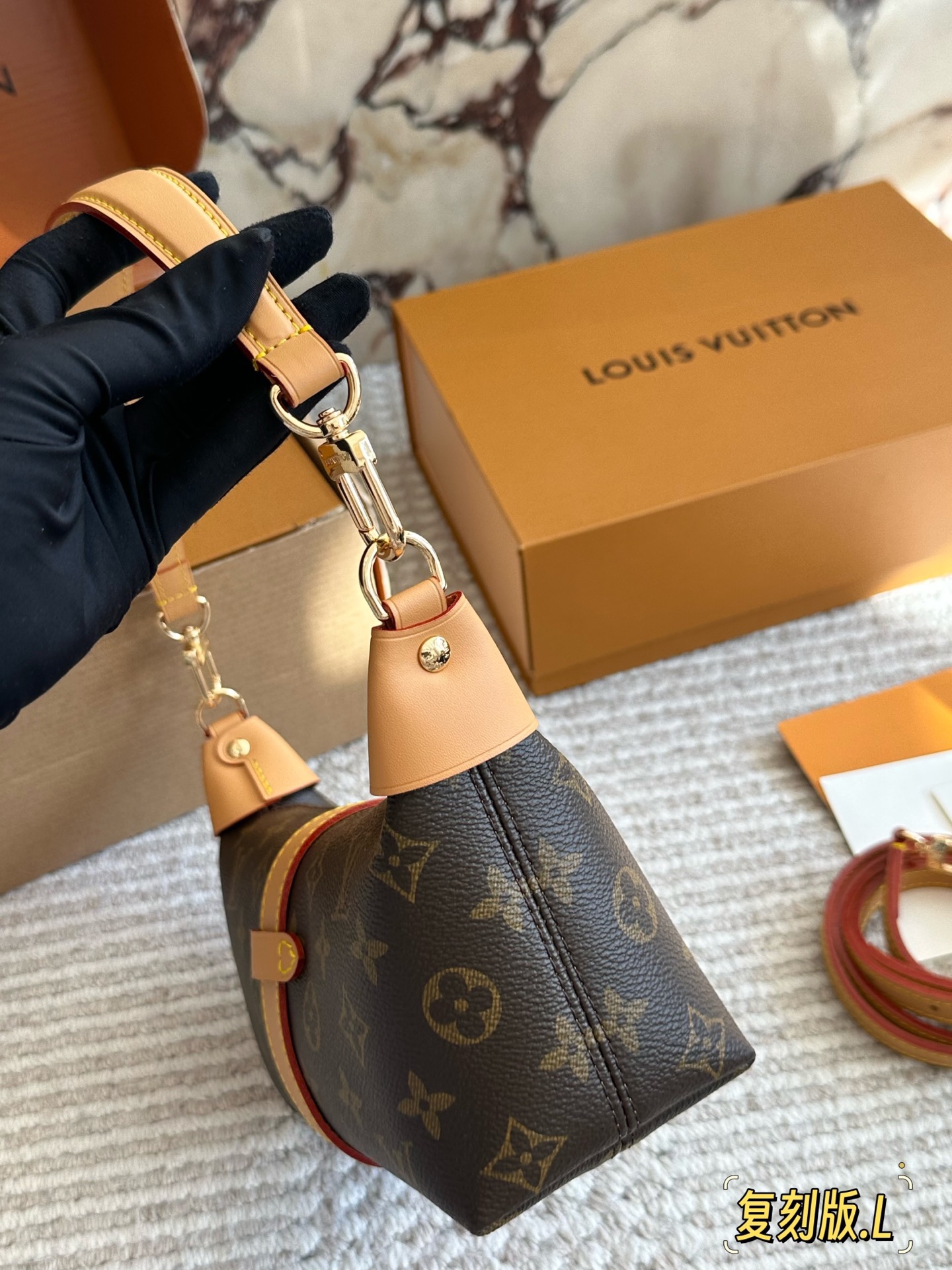 Luxury 150 size 21 MIA Bag