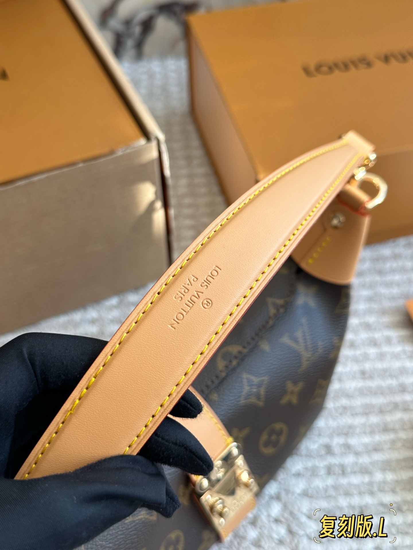 Luxury 150 size 21 MIA Bag