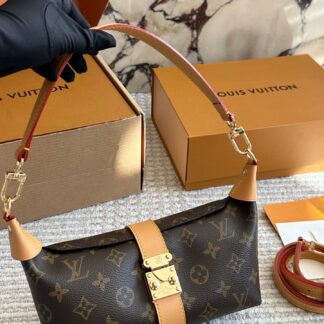 Luxury 150 size 21 MIA Bag