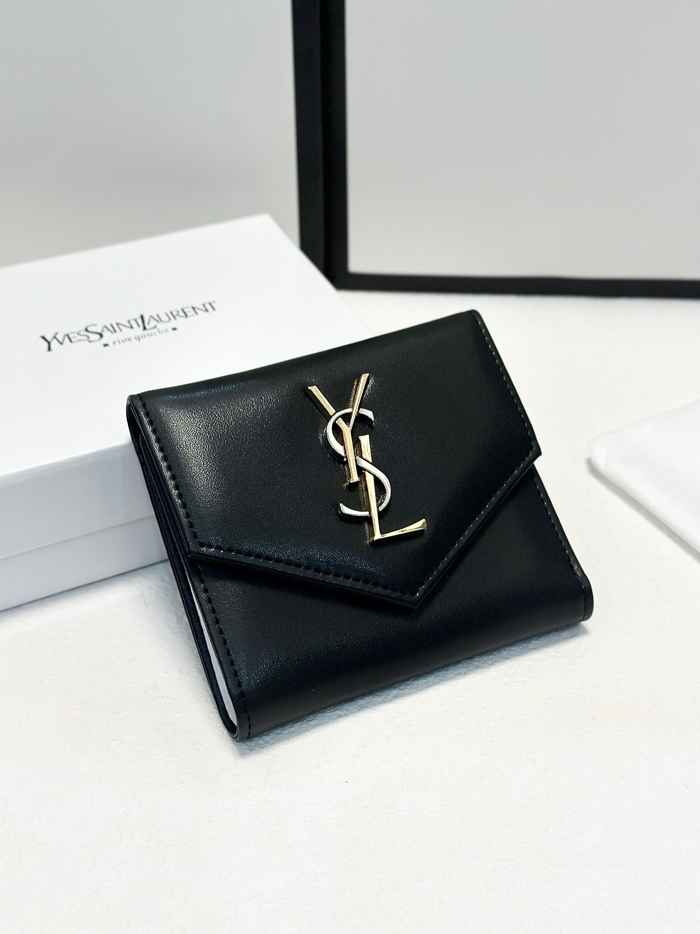 Saint Laurent P80 X10 Wallet