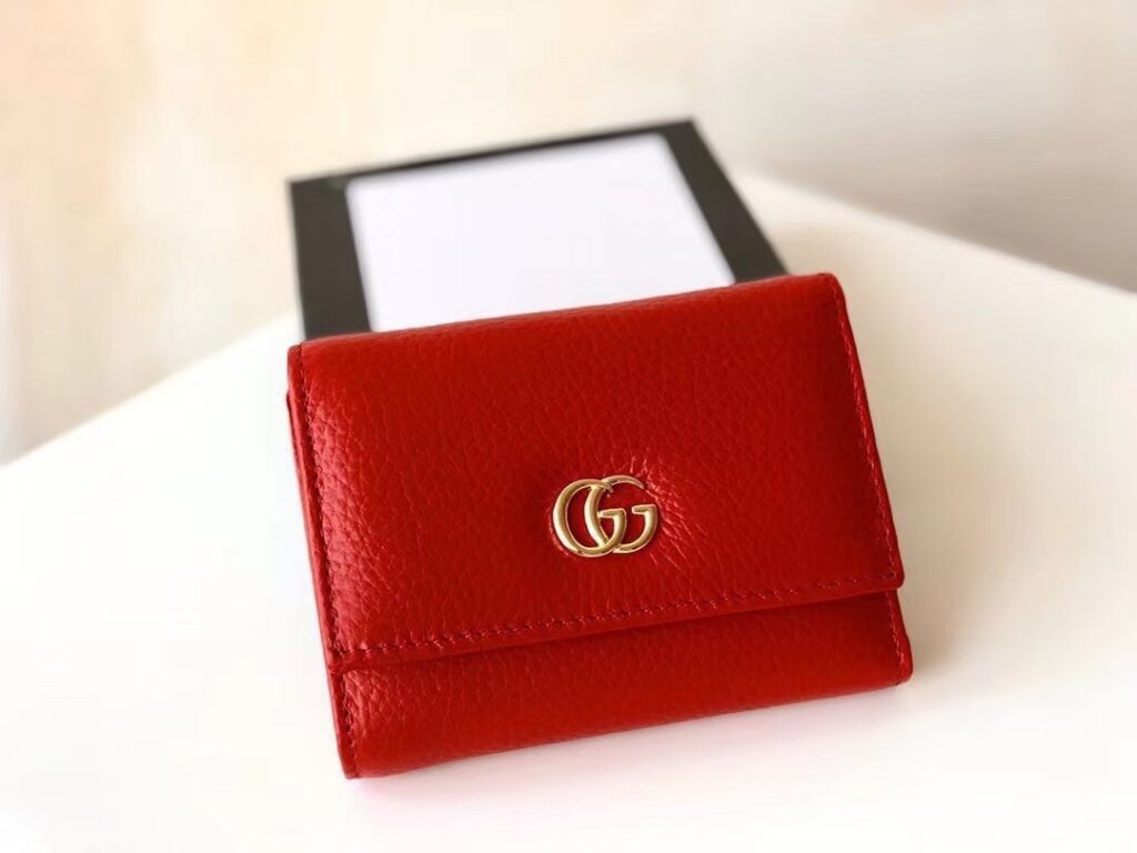 Gucci P85 10 Wallet 10 x 8.5 x 2.5 cm editorial product context 3