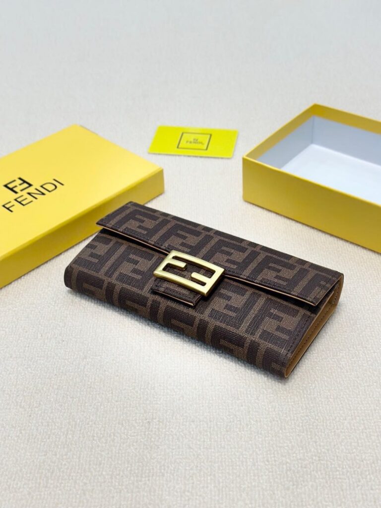 Fendi 10 Black Calfskin Leather Wallet editorial product context 2