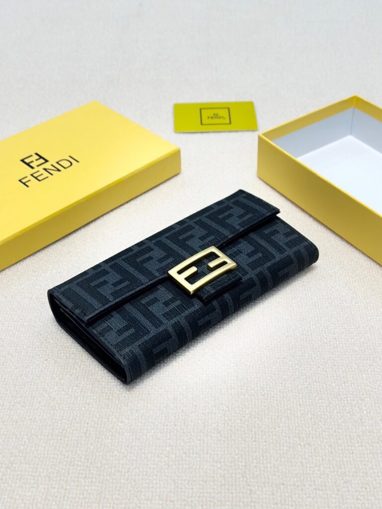 Fendi 10 Wallet editorial product context 1