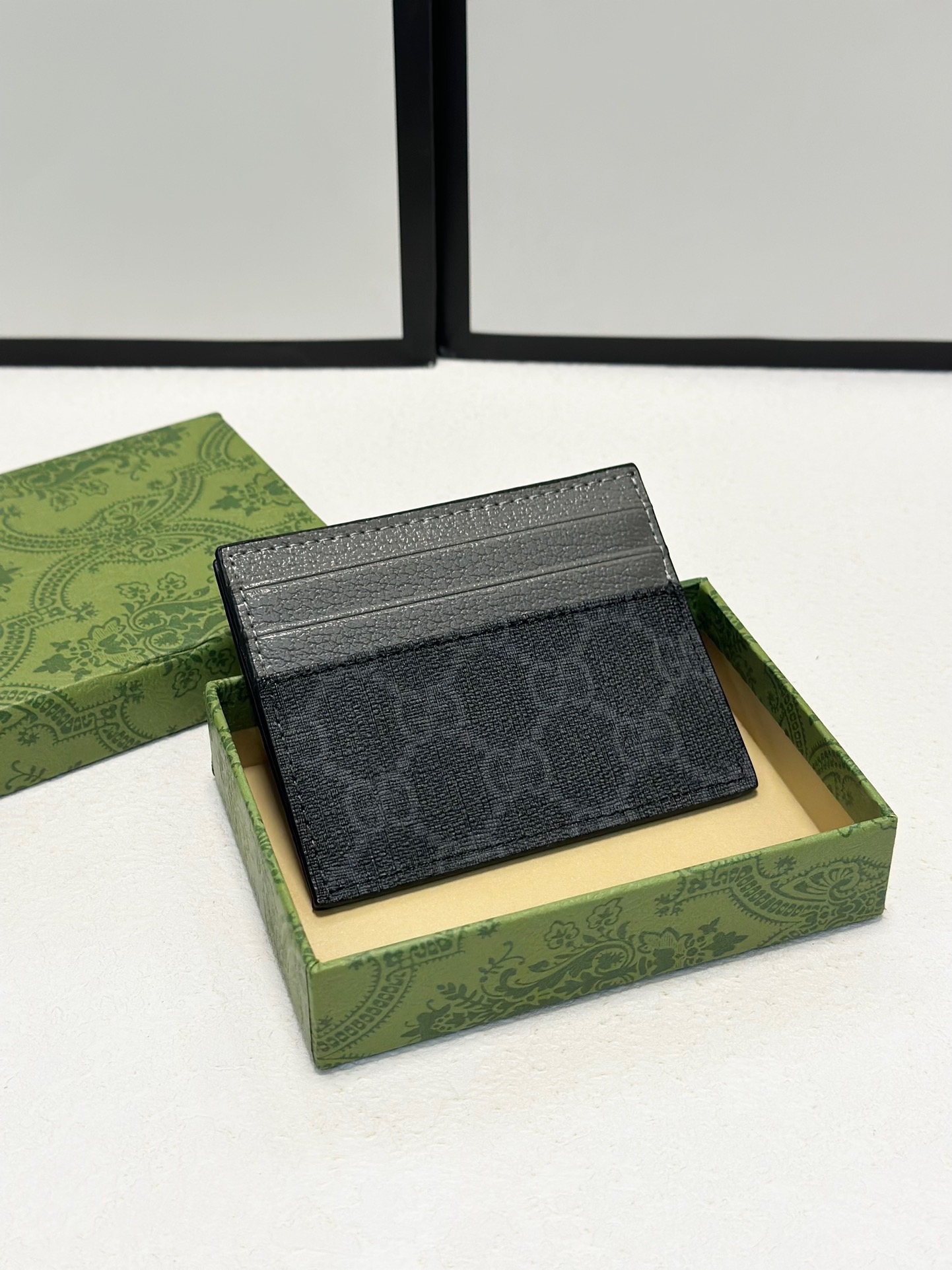 Luxury P60 X5 Card Holder