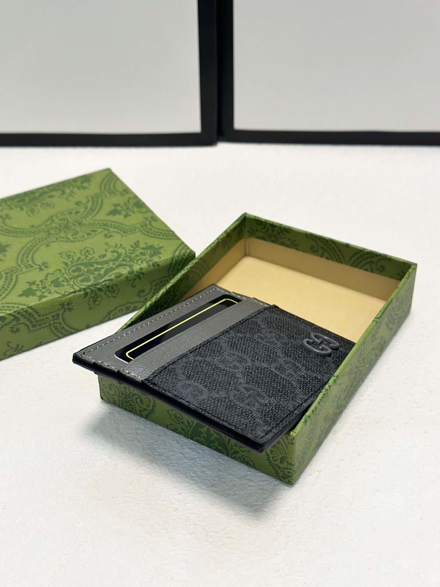 Luxury P60 X5 Card Holder