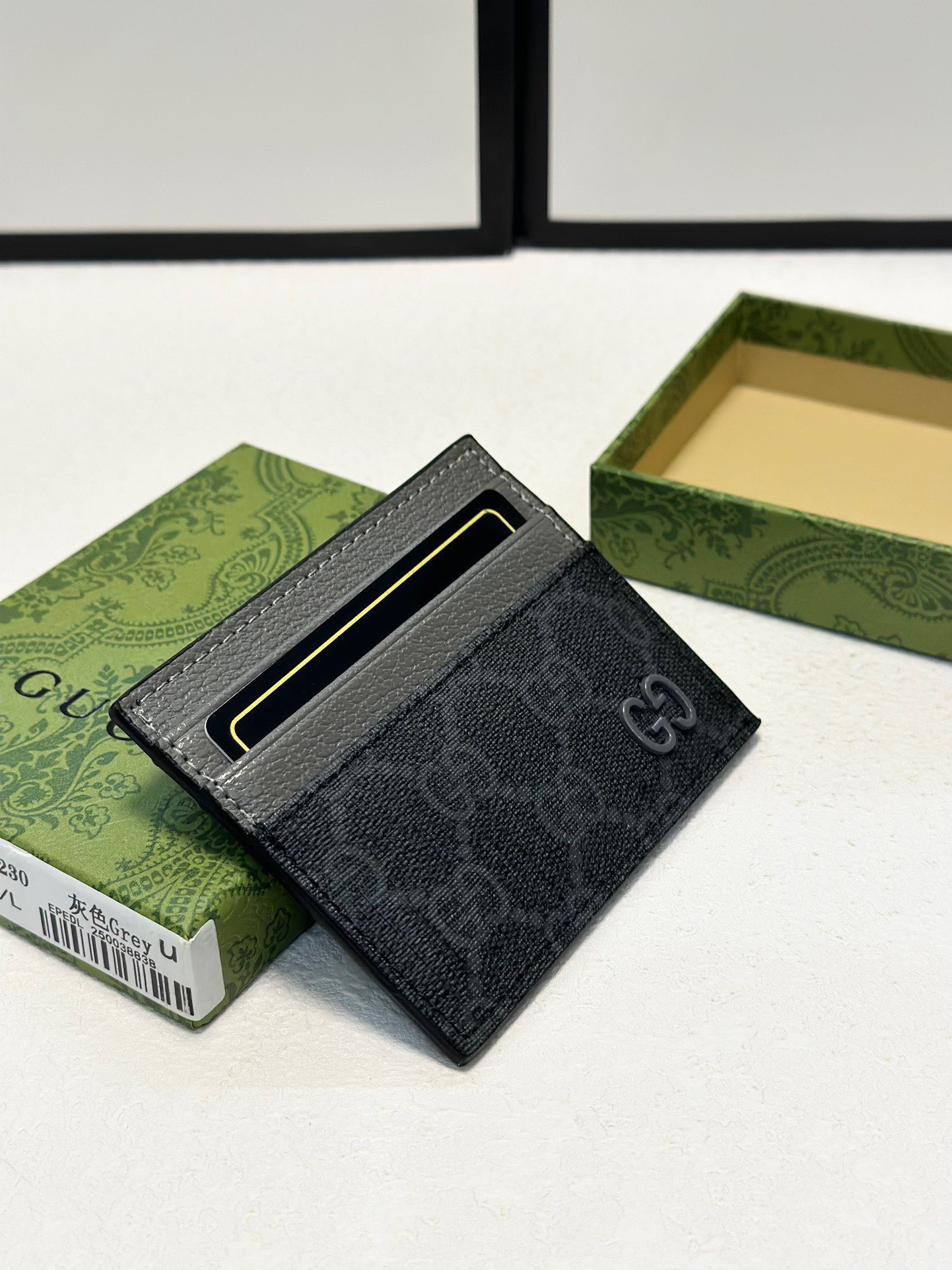 Luxury P60 X5 Card Holder