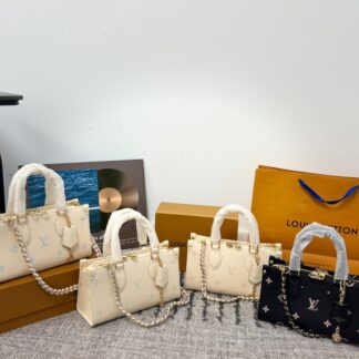 Louis Vuitton p130 25 onthego Material Calfskin Hardware Clutch 1.9