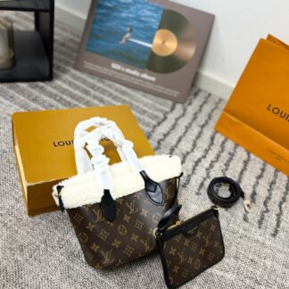Louis Vuitton p135 20 Neverfull NB Material Calfskin Clutch 1.9