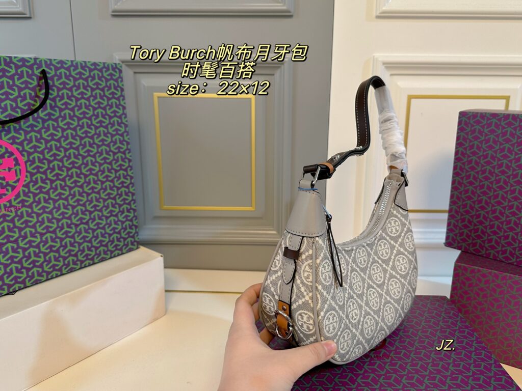 Tory Burch Tb Canvas Crossbody Bag 22 x 12 cm editorial product context 3