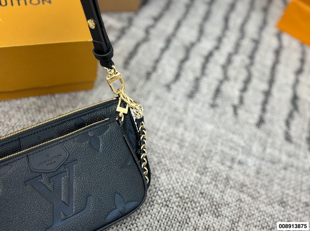 Louis Vuitton p190 24 14 Bag