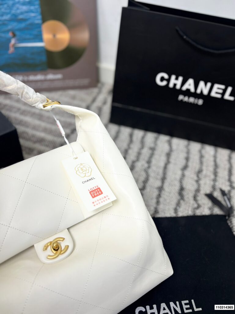 Chanel p140 33 30 Tote Bag editorial product context 2