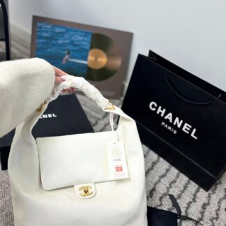 Chanel p140 33 30 Tote Bag