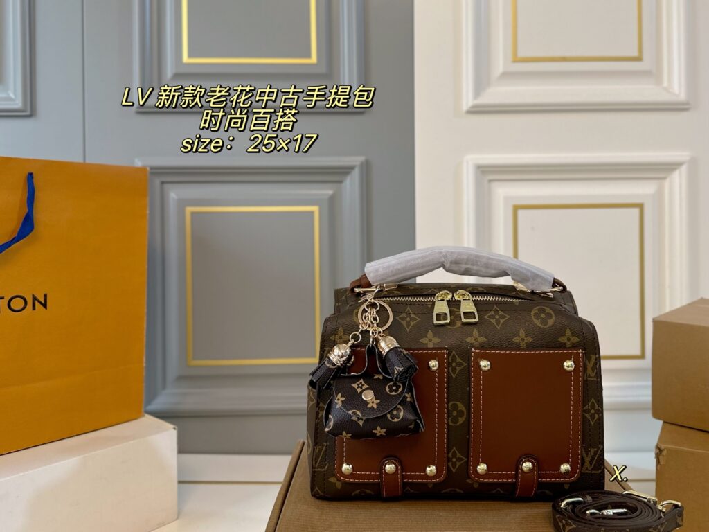Louis Vuitton Crossbody Bag 25 x 17 cm editorial product context 2