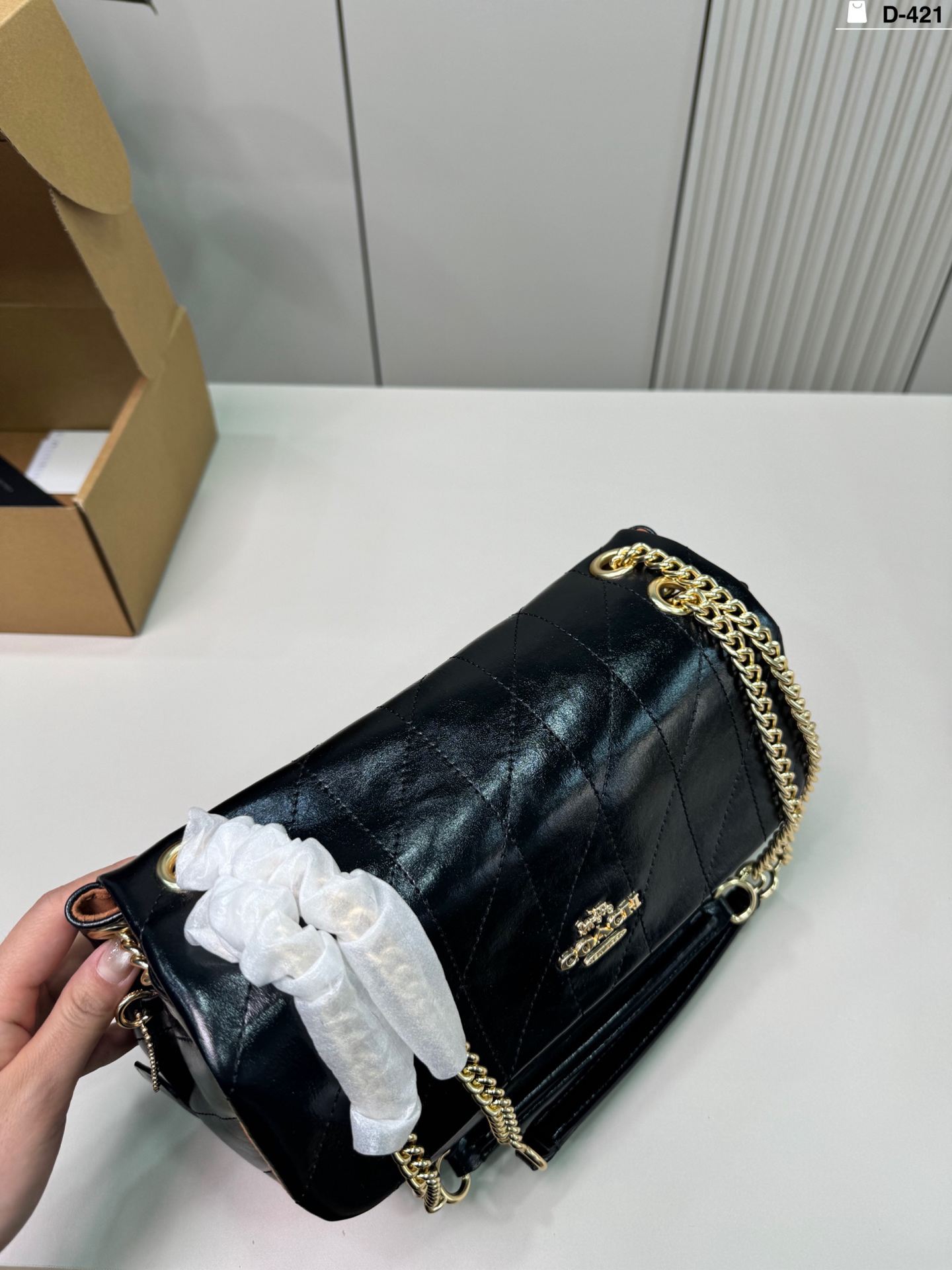 Coach p155 D-421 28 16 Elodie Shoulder Bag