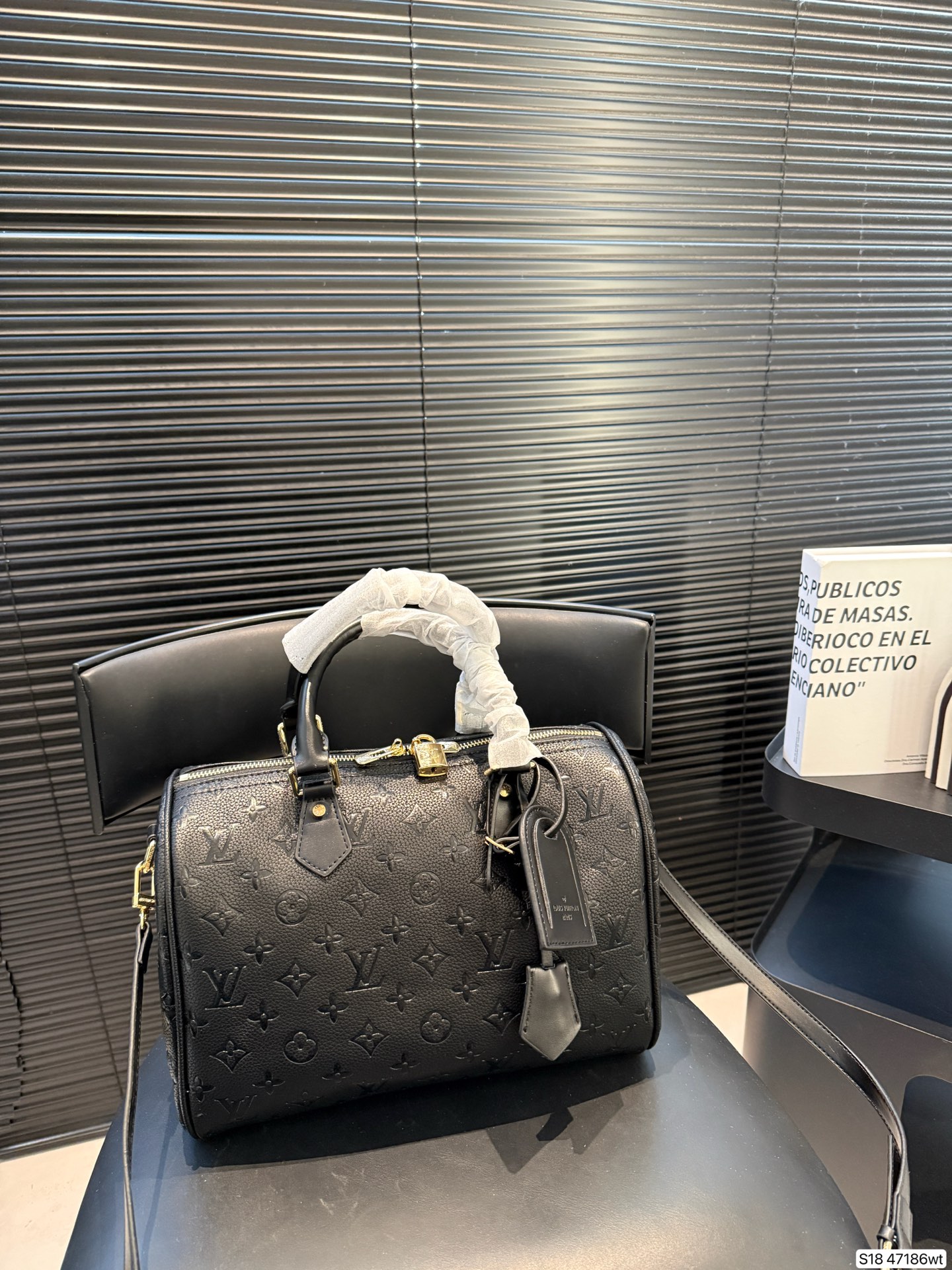 Louis Vuitton P125 24 30 21 Bag