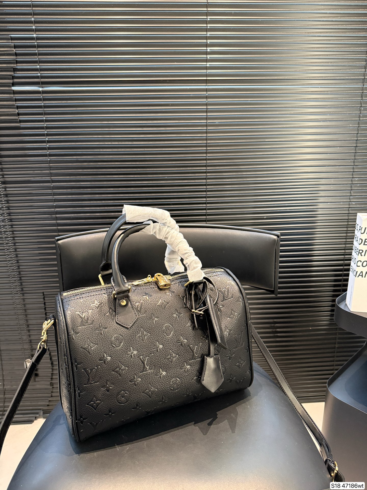 Louis Vuitton P125 24 30 21 Bag