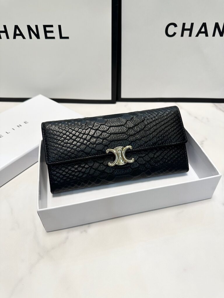 Celine Black Leather Wallet 19 x 10 cm editorial product context 2