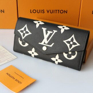 Louis Vuitton 19 X10 Monogram Empreinte Bag