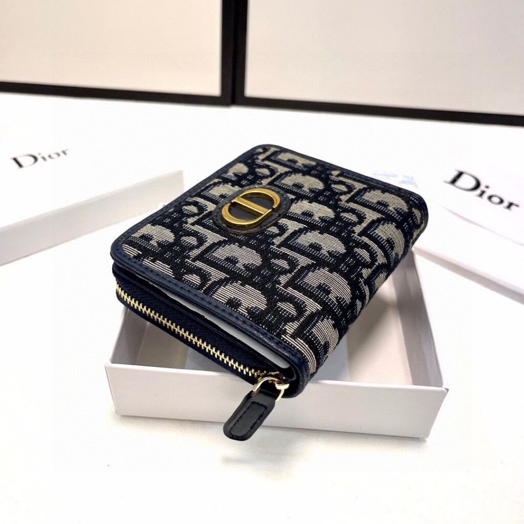 Dior 7 Black Calfskin Leather Card Holder editorial product context 3