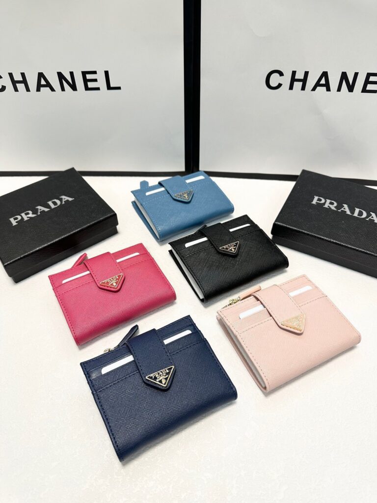 Designer Black Card Holder 10 x 9 cm editorial product context 1