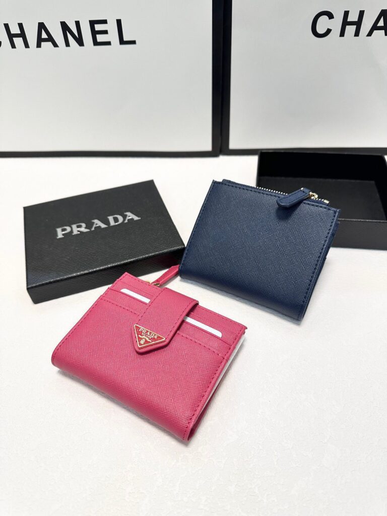 Designer Black Card Holder 10 x 9 cm editorial product context 3