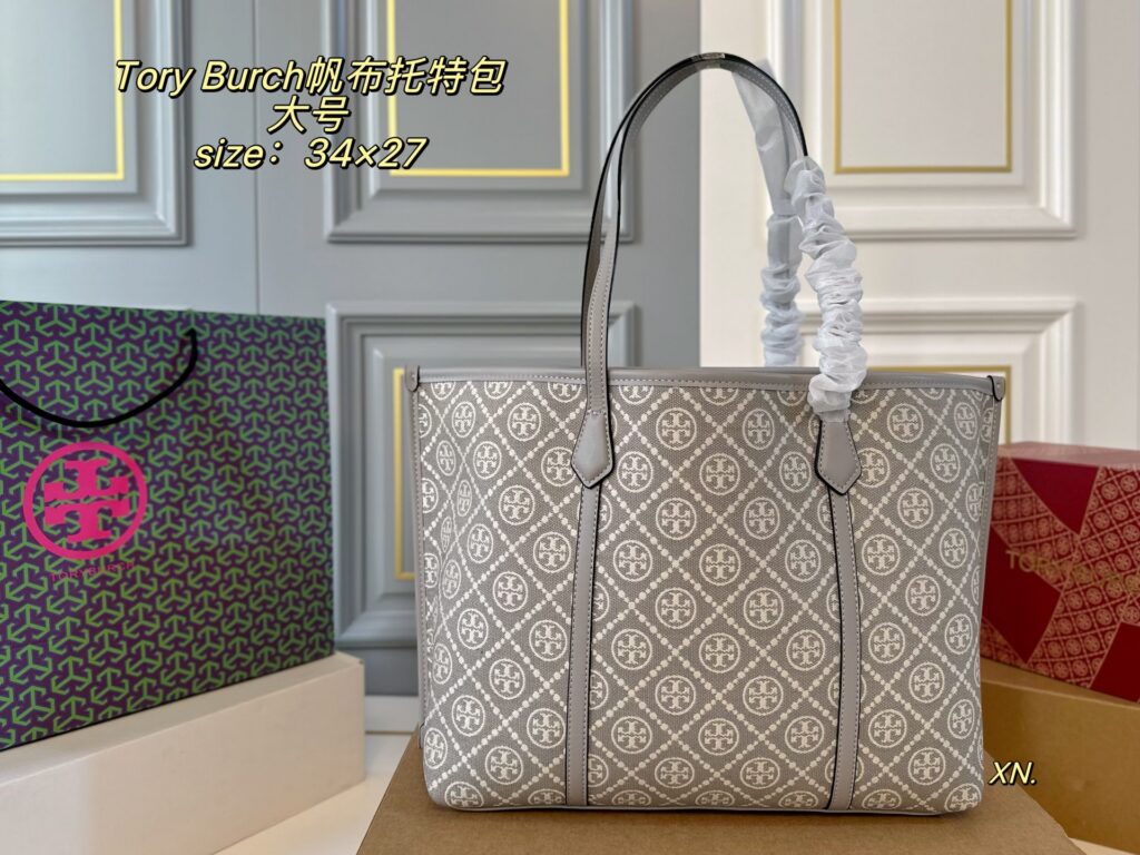 Tory Burch Tb Large Canvas Tote Bag 34 x 27 cm editorial product context 1