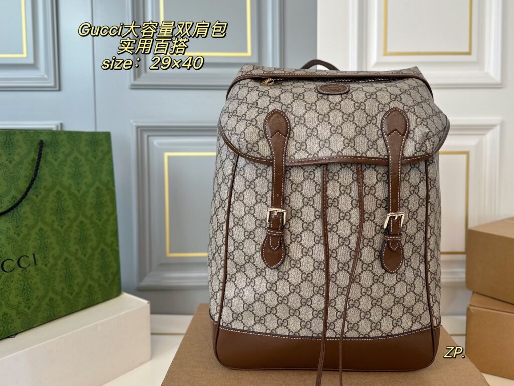 Gucci Backpack 29 x 40 cm editorial product context 1