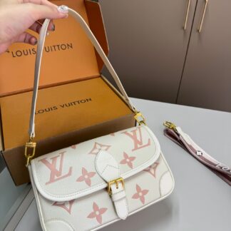 Louis Vuitton diane p110 Bag
