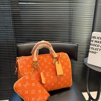 Louis Vuitton 30 21 Bag