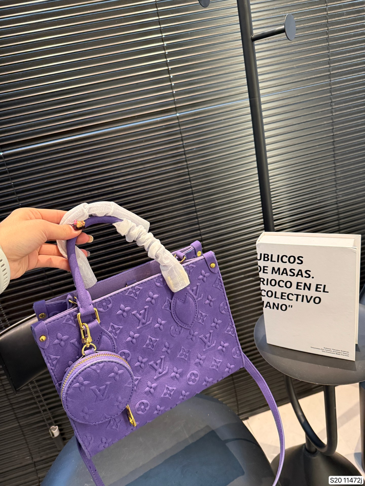 Louis Vuitton P135 Onthego 24 19 Tote Bag
