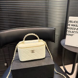 Chanel P135 16 10 4940 Bag