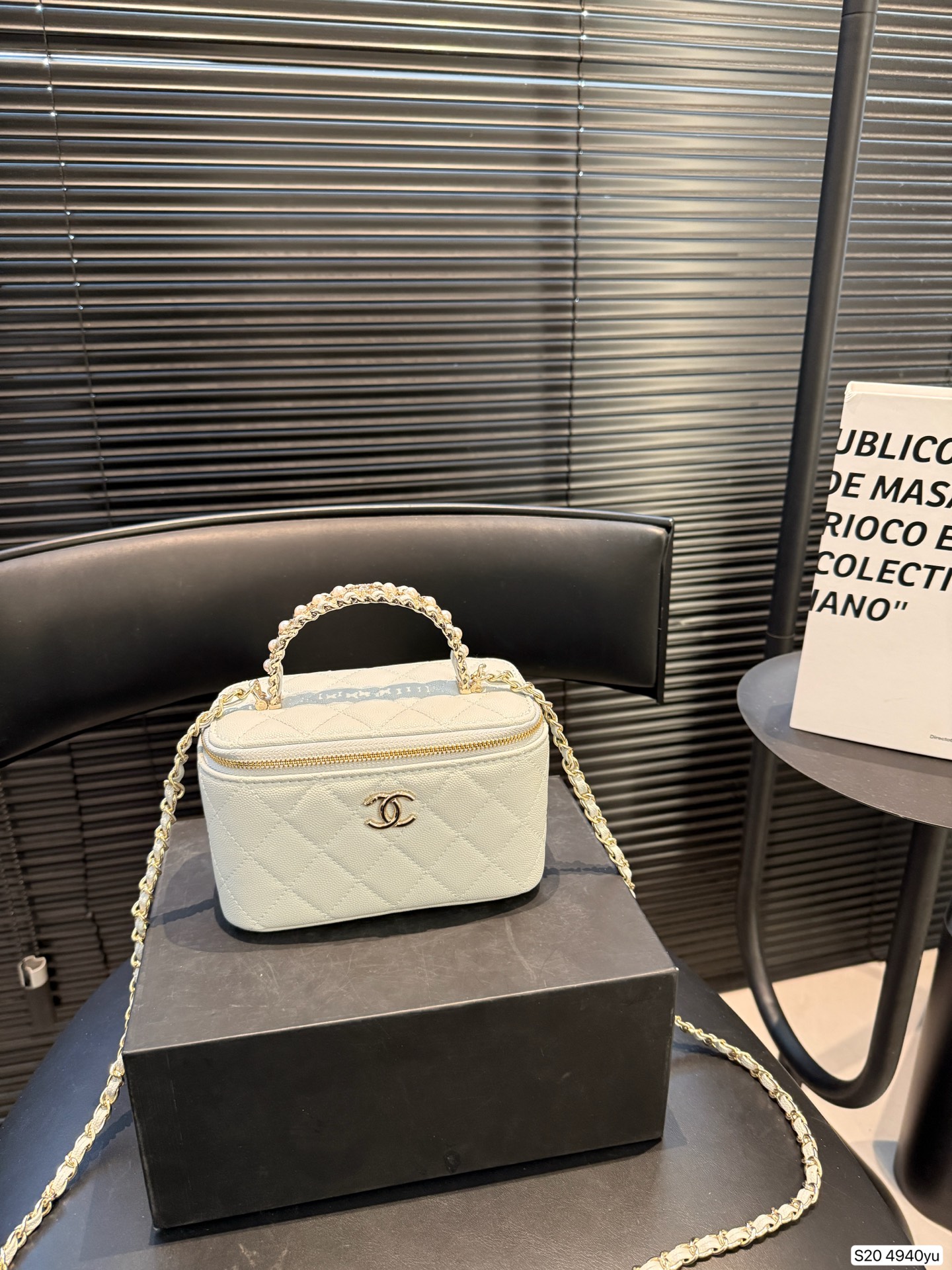 Chanel P135 16 10 4940 RED Includes Bags
