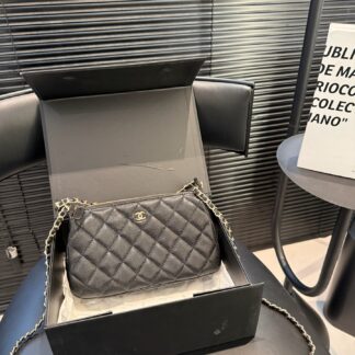 Chanel 21 12 4704 Bag
